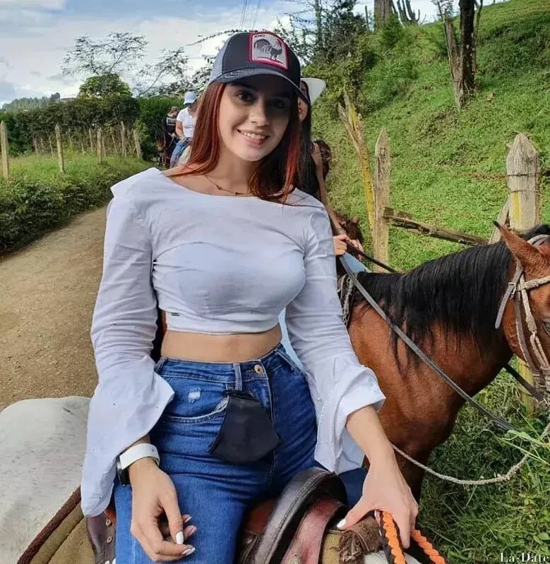 Yeimi Profile image 4