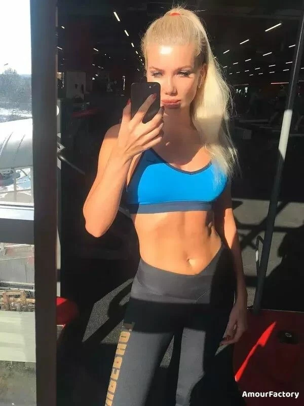 Tinatin Profile image 2