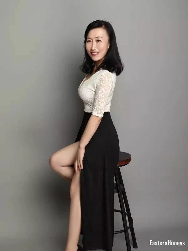 Chuwen Profile image 2