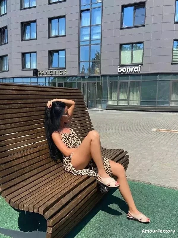 Olesya Profile image 4