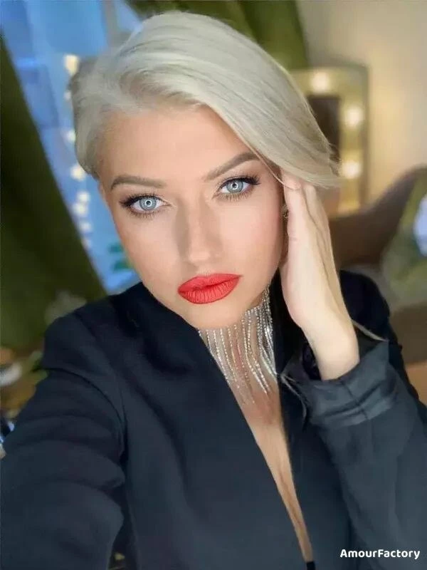 Zoya Profile image 3