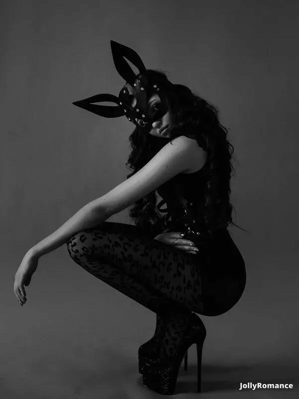 Angelika Profile image 1