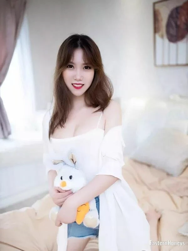 QIng Yu Profile image 3