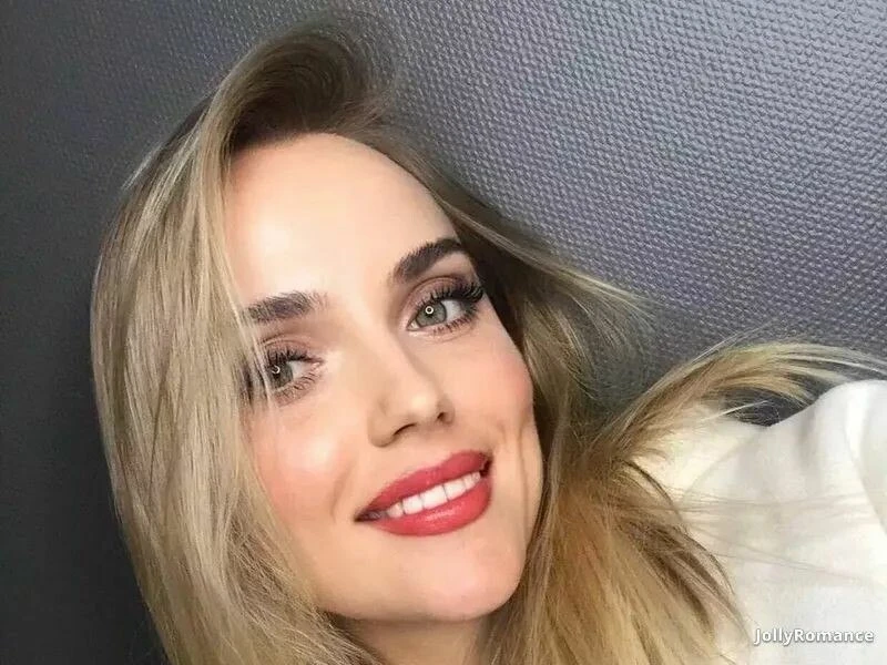 Angela Profile image 2