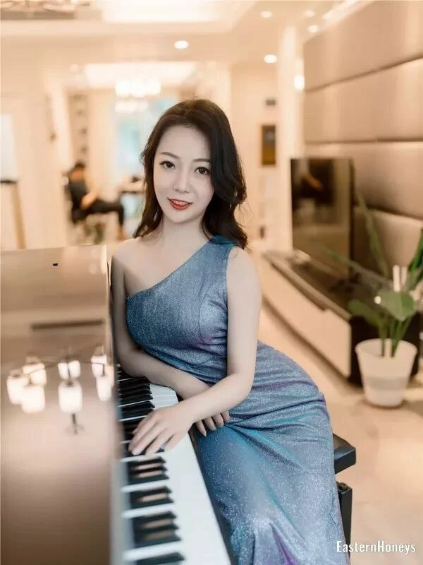 Shu Ting Profile image 2