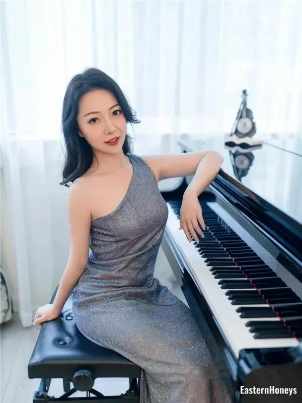 Shu Ting Profile image 5