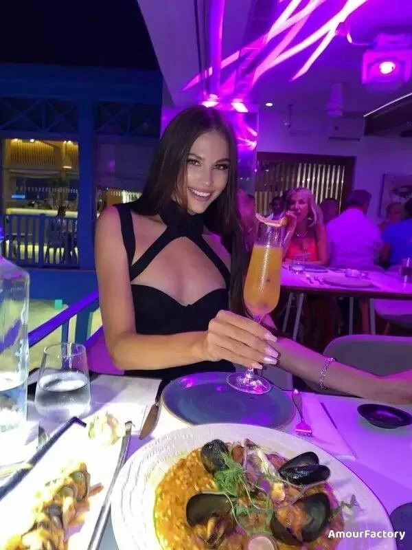 Vladlena Profile image 2