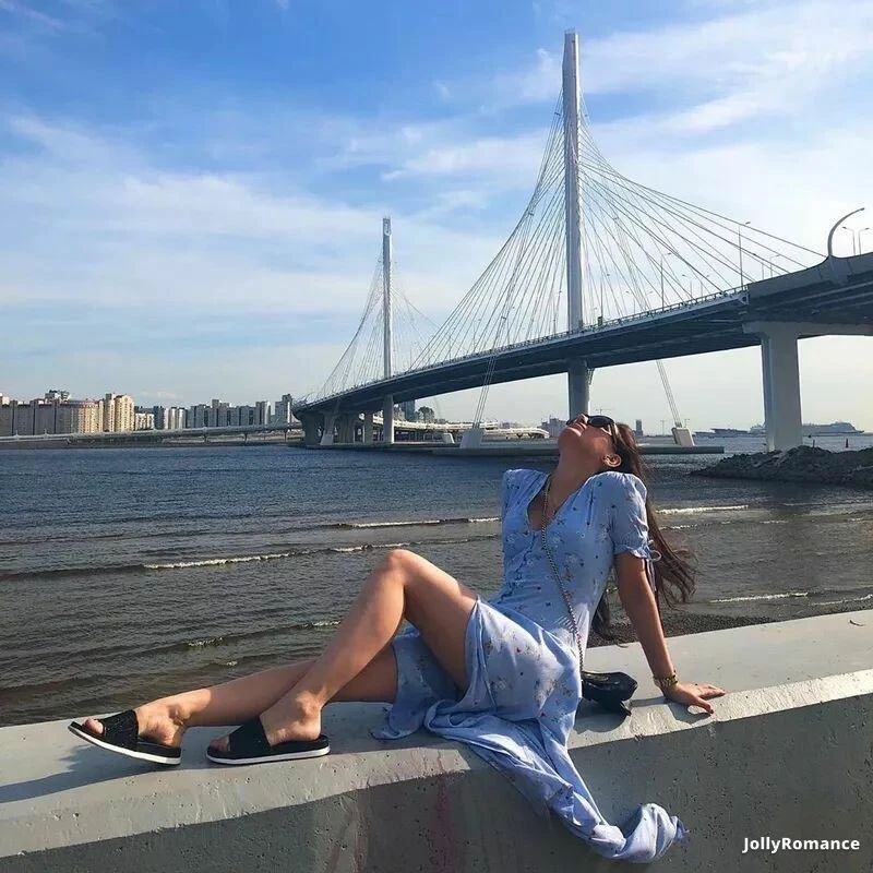 Alina Profile image 2