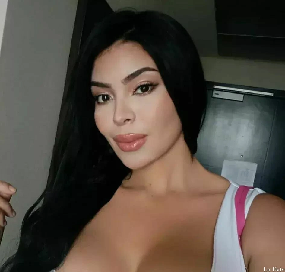 Yeraldine Profile image 2