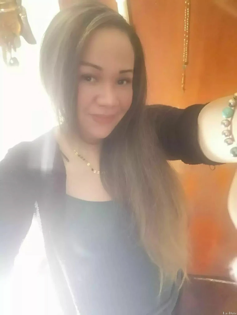 Karina Profile image 2