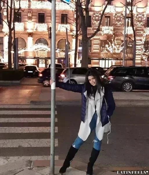 Carmen Profile image 4