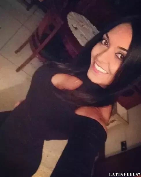 Alejandra Profile image 1