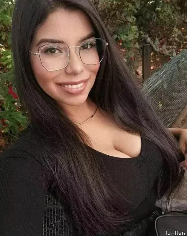 Erica Profile image 2