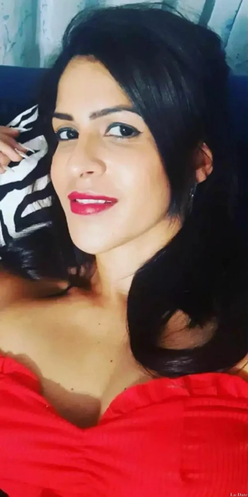 Gabriela Profile image 1