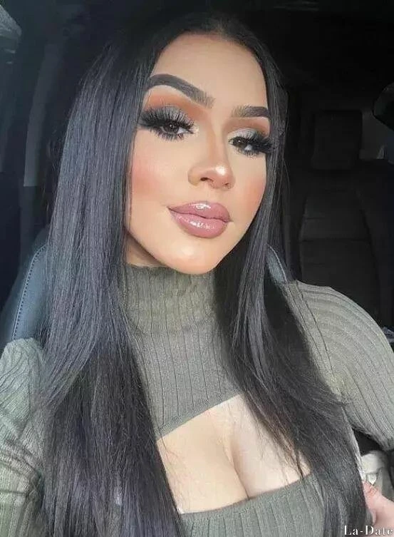 Arianny Profile image 2